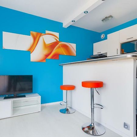 Modern Apart City Mantes-la-Jolie Exterior photo